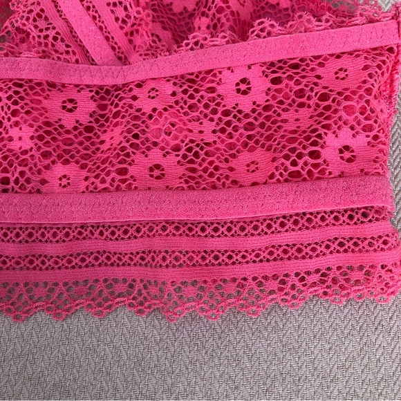 Victoria's Secret Floral Stretchy Lace Pink Racer Back Underwire Bralette M - Picture 8 of 13